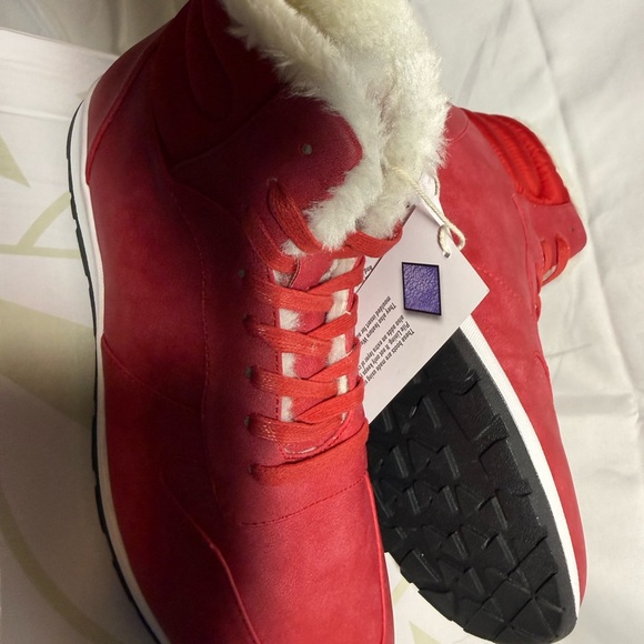 Wanderlust Red Waterproof Sport Hiker Boots - Picture 5 of 6